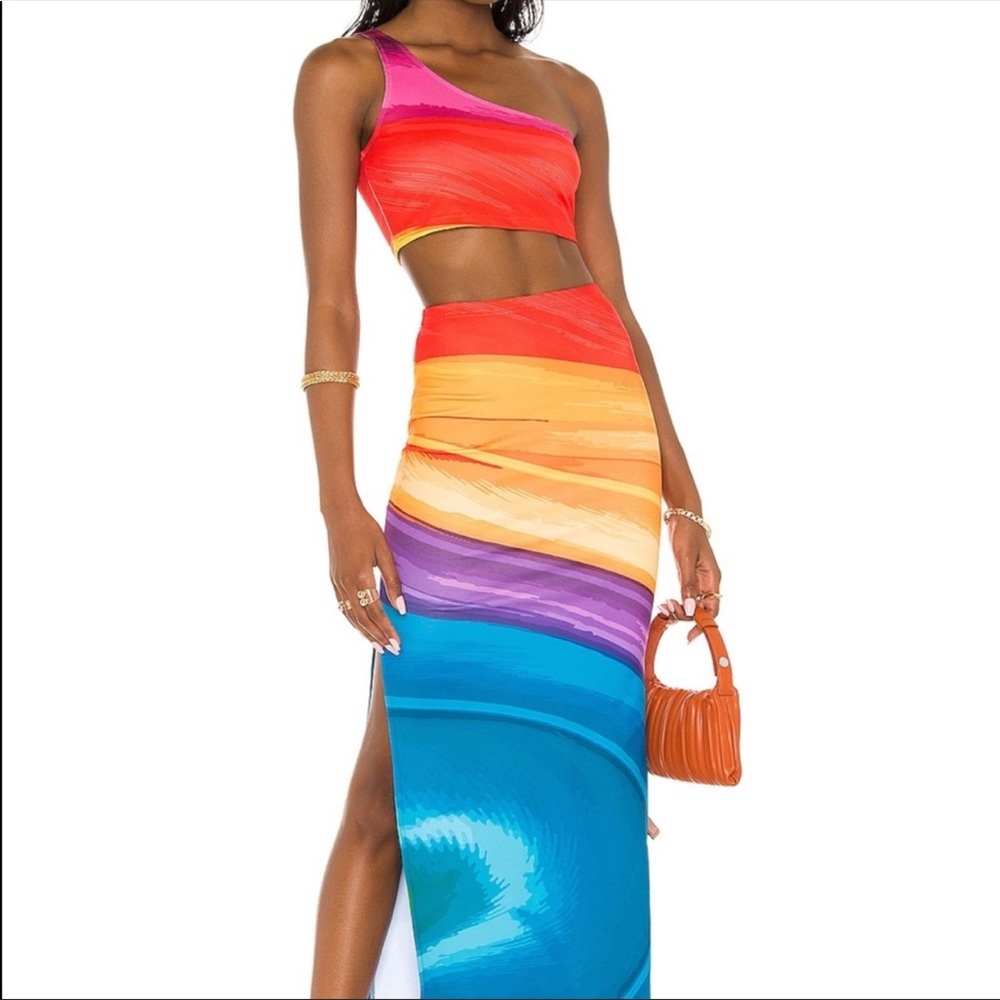 Farai London set